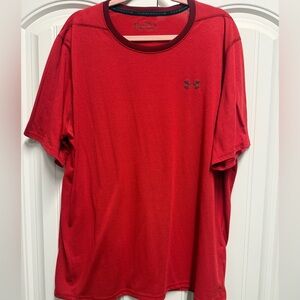 Under Armour Men's Red Short Sleeve Tee Size: XXL